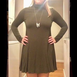 Lulus dark green turtle neck dress size M